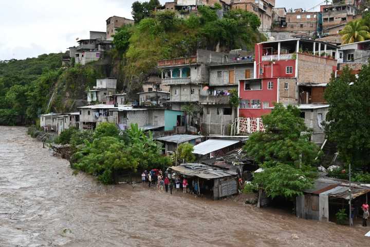 Inundaciones en Honduras dejan al menos cinco muertos y 13 departamentos en alerta
