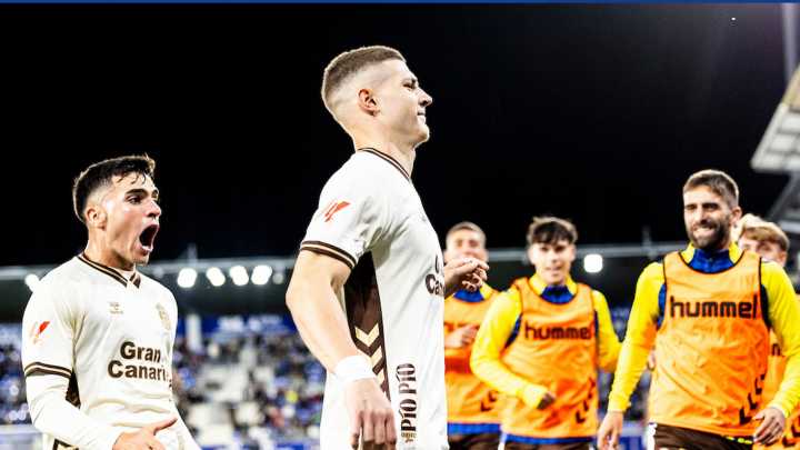 La UD Las Palmas continúa sin perder fuera de casa