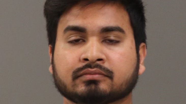 Hamtramck cop charged with domestic violence in Warren