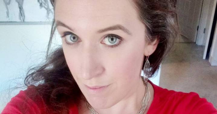 'I make £3,000 a month dating older men thanks to six rules'