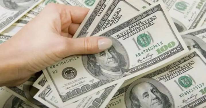 Por presuntas ventas del Tesoro de EE.UU., el dólar oficial bajó $10: a cuánto cerró el MEP, CCL y el blue