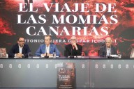 El libro ‘El viaje de las momias canarias’ celebra en el Cabildo de Tenerife su primera presentación