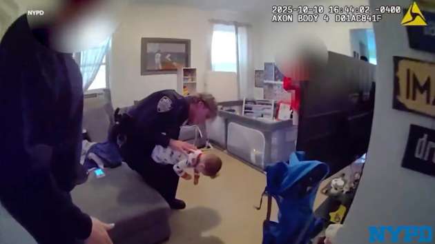 Parents applaud NYPD officers who saved their 10