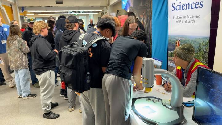 High school students in Sudbury, Ont., learn about the mining industry with a game