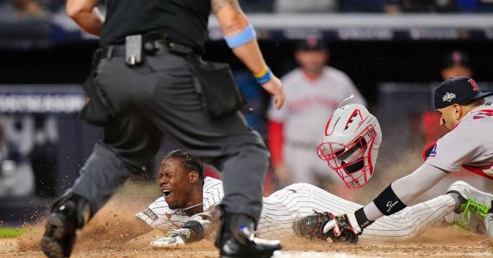 Los Angeles Dodgers rally past Cincinnati Reds to make NLDS on another dramatic night of MLB Wild Card action