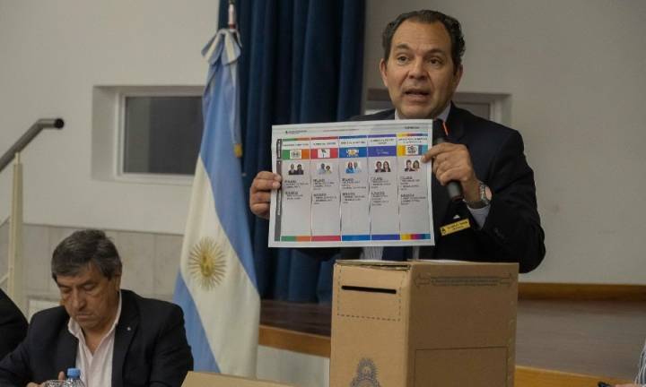 Llegaron las nuevas boletas reimpresas para las elecciones legislativas del 26