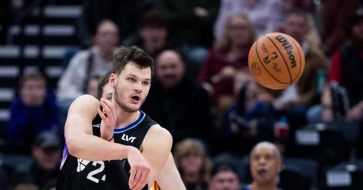 Jazz enjoying luxury of a facilitating front court