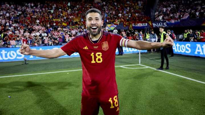 Jordi Alba anuncia su retirada<br>