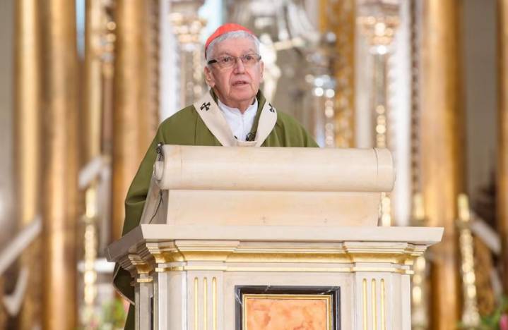 Cardenal Carlos Castillo es internado de urgencia tras descompensación en Iquitos