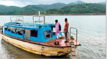 Shaky motorboats: Villagers taken for a ride