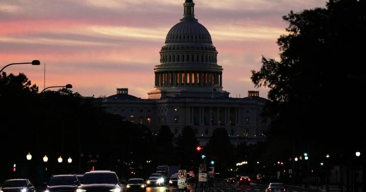 ¿Afectará el cierre gubernamental de EEUU las elecciones de 2026? Historia reciente ofrece pistas