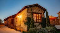 La casa rural más deseada de León según Booking está en un pueblo diminuto (y querrás pasar allí un fin de semana)