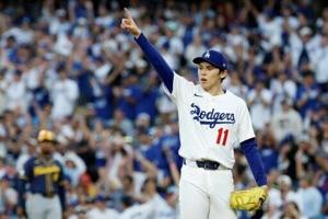 Dodgers down Brewers to take 3