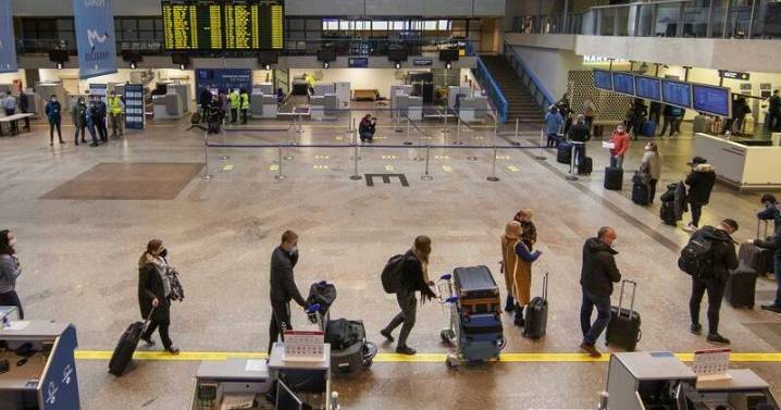 Vilnius Airport halts flights over balloons in airspace