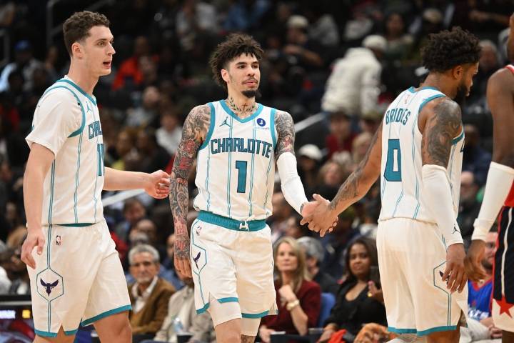 Deadspin | Hornets taking fresh mindset into battle vs. up-tempo Heat