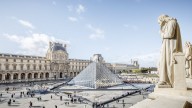 En solo siete minutos y con ayuda de un montacargas: así ha sido el atraco al Louvre que se salda con el robo de joyas "de un valor incalculable"