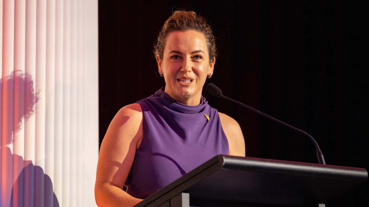 'Ready to play its part': NT Chief Minister says gas from the Beetaloo Basin can save embattled Tomago aluminum smelter