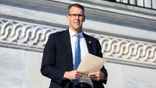 Iowa politics: Randy Feenstra joins GOP primary, vows to grow Iowa’s economy and cut taxes