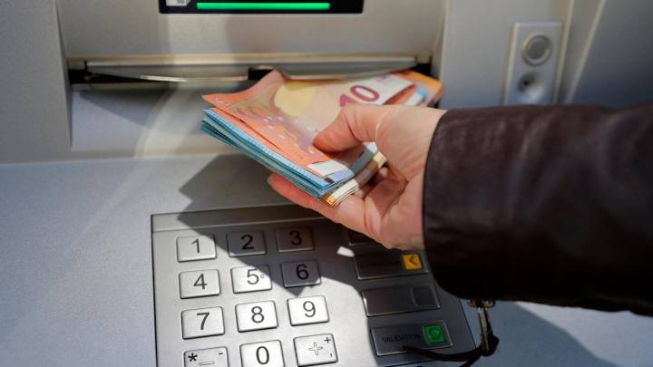 Este es el límite que Hacienda establece para transferir dinero a un familiar sin pagar impuestos