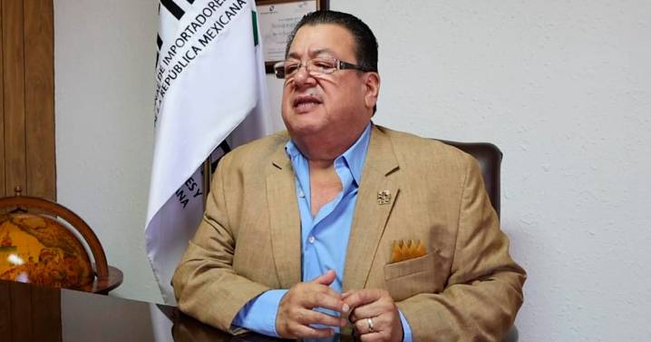 Incertidumbre y cambios en Aduana bajan recaudación de impuestos