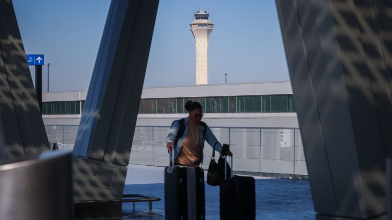 Air traffic control staffing problems continue to cause delays as shutdown drags on
