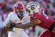 Watch Alabama convert first 2-point conversion of year with razzle