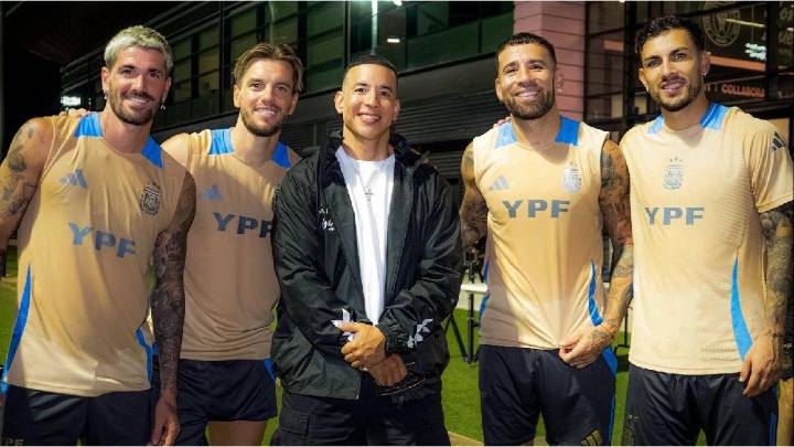 Daddy Yankee visitó a la Selección argentina y revolucionó el entrenamiento antes de enfrentar a Puerto Rico