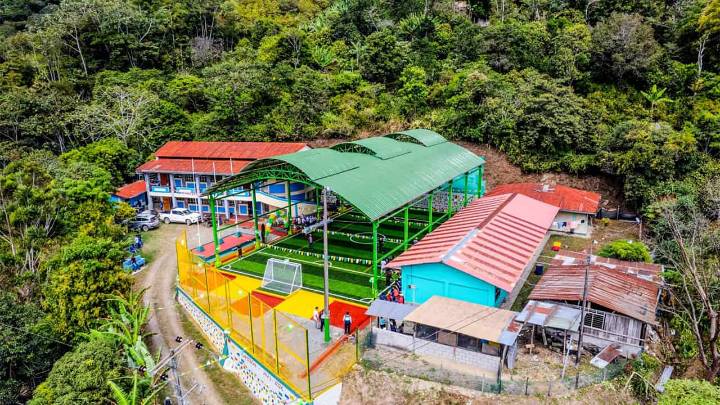 Gobierno Regional implementa conectividad rural a favor de 668 instituciones educativas y 544 comunidades