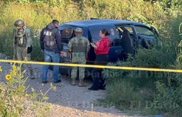 Aseguran camioneta baleada en operativo en La Cantera