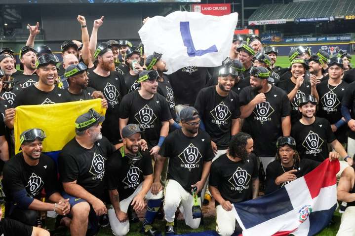 Column: Trolling Chicago Cubs with 'L' flag backfires on Brewers