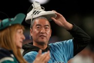 How much trash does a sold-out Mariners game produce? We’ve got the numbers