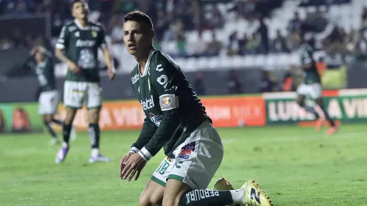 León se cita con Pumas buscando una última chance en el Apertura 2025