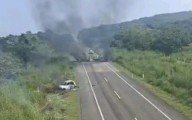 Operativo en Chiapas desata bloqueos e incendios tras cateos en Jiquipilas y Cintalapa