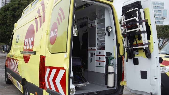 Muere un expolicía y varias personas resultan heridas en un accidente entre un autobús y un coche en Gran Canaria