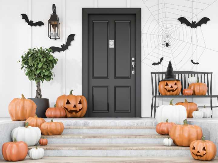 Last-minute Halloween decorations in Canada, all under $50