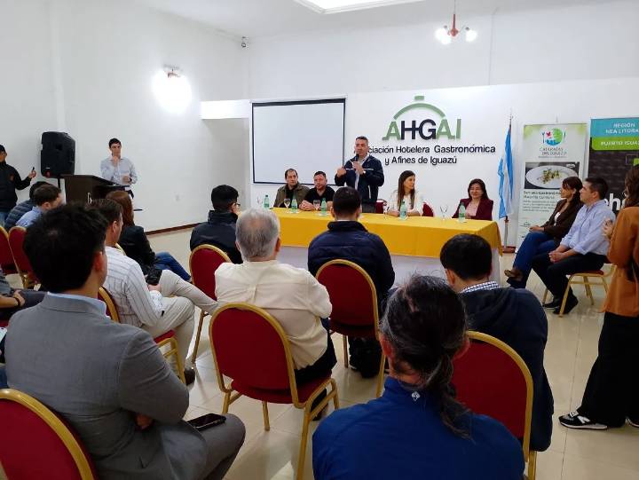 Convocan a emprendedores y empresarios a participar de la 2 edición +Mercados