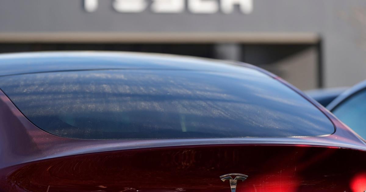 Tesla lanza nuevos modelos más económicos para revivir ventas en declive