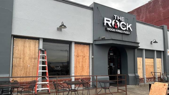 Popular south Sound pizza chain closes nearly all locations