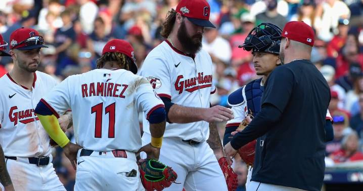 Guardians lose it all in Game 3 against the Tigers 6