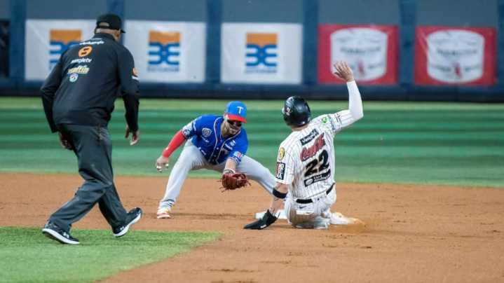 Tiburones y Leones se dieron con todo en juego de pretemporada