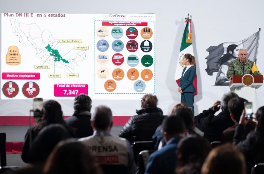 Sheinbaum promete atender reclamos de damnificados por lluvias