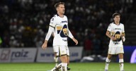 Efraín Juárez evita aclarar la ausencia de Aaron Ramsey en Pumas
