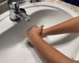 El truco más eficaz para combatir el olor corporal con la edad
