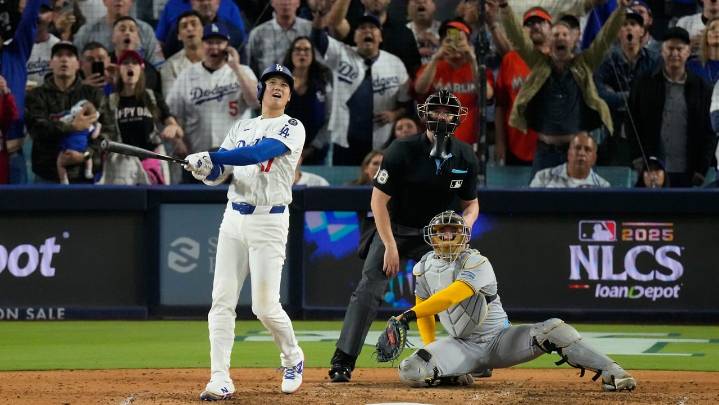 Ohtani puts on 2-way Sho for the ages with 3 homers and 10 Ks to lead Dodgers back to World Series