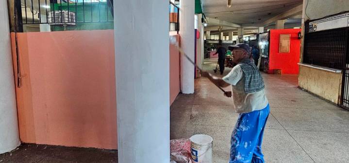Continúan los trabajos de embellecimiento en el Mercado Los Bloques de Maturín