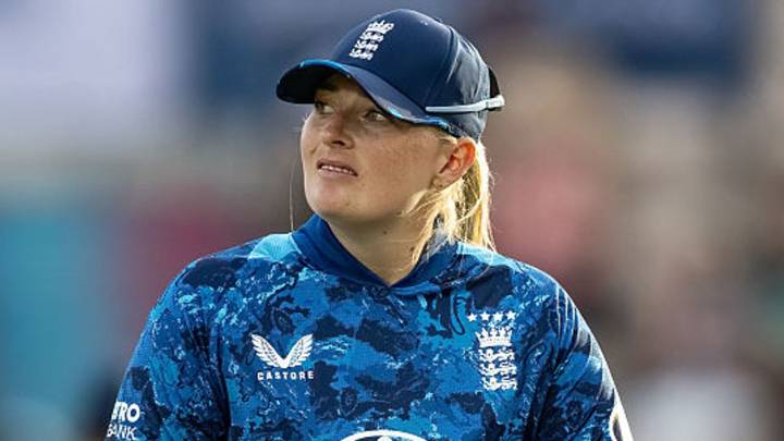 Sophie Ecclestone: England optimistic spinner will be fit to play in Women's Cricket World Cup semi
