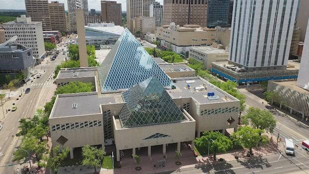 Most Edmonton city councillors to serve another term, election results suggest