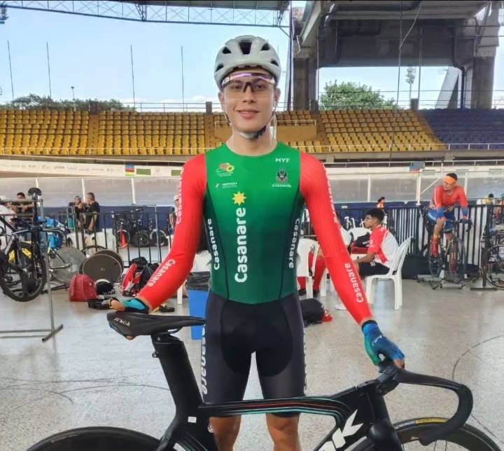 Emerson Gordillo gana oro en el Nacional de Pista Élite 2025