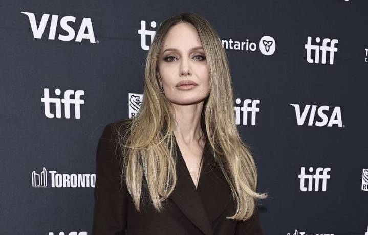 Angelina Jolie confirma sus planes de mudanza con su familia