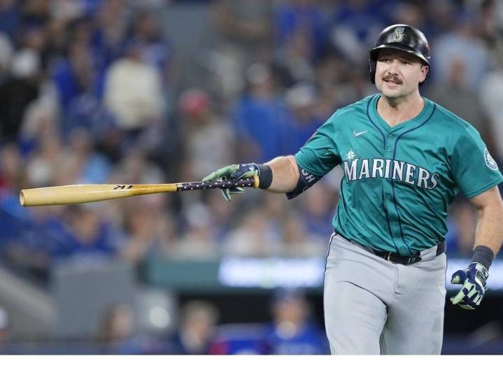 SIMMONS: Schneider messed up by pitching to home run champion Raleigh